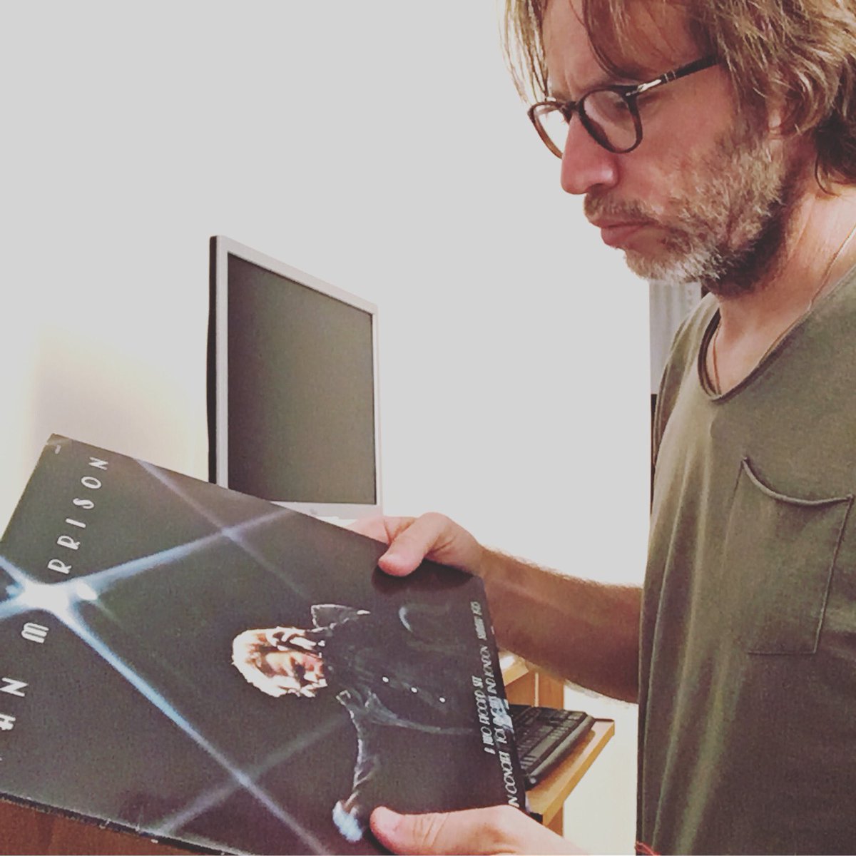 riccardomaffoni's tweet photo. #vanmorrison #vinile #itstoolatetostopnow
.
.
.
#riccardomaffoni #musica #music #livealbum #soul #vantheman #vinyl #blues #singer #rock #pop https://t.co/RpQbBXzqoE