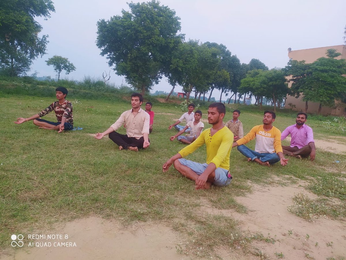 LucknowNyk's tweet photo. Youth Volunteers of Nehru Yuva Kendra #lucknow #UttarPradesh are organizing various fitness and sports activities in different blocks of the district.     
#NewIndiaFitIndia
#Run4India
@KirenRijiju | @RijijuOffice | @YASMinistry | @PMOIndia https://t.co/nrimbOth4U https://t.co/rY3omcn6vs
