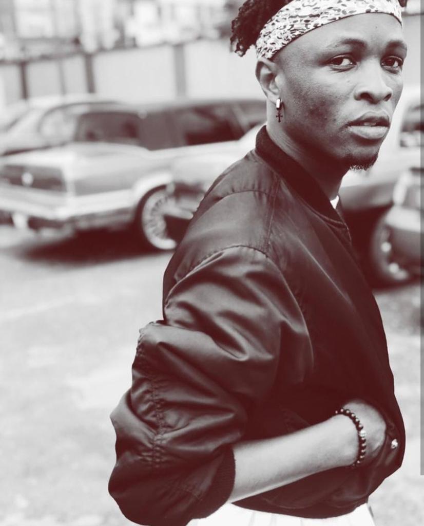 VictorIsrael_'s tweet photo. Are You a True &amp; Genuine Icon?

You dont have Airtime to Vote?

You don't have DSTV OR GOTV subscription?

Will you vote if these are provided for you?

RETWEET and LIKE this Tweet then comment "❤️"..

Please don't collect airtime if you won't vote o

#VOTELayconToFinal
#BBNaija https://t.co/WDhYGrC5Gg