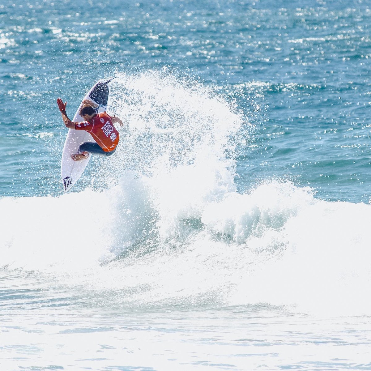 surfingmaps's tweet photo. Highlights from the Tweed Coast Pro yesterday! #ethanewing #tylerwright #jackrobinson #stephaniegilmore @wsl #surfcomp https://t.co/5iTNhZ861d