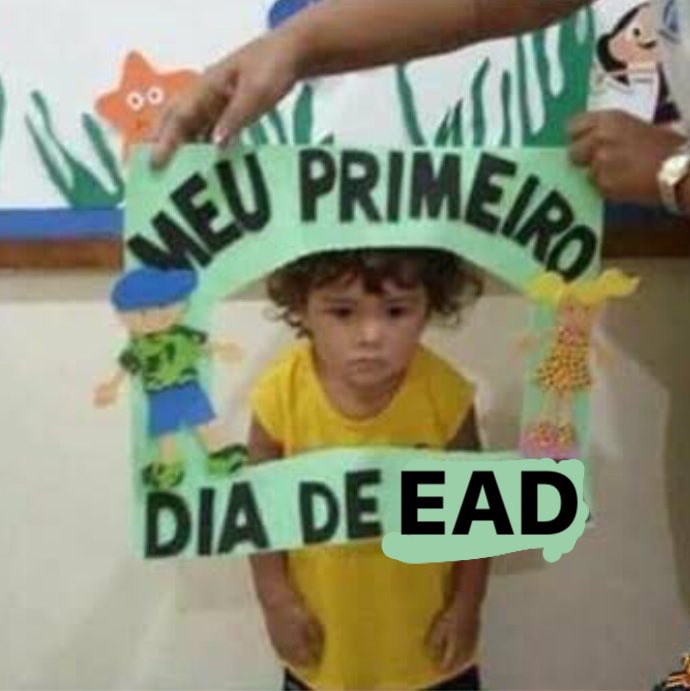 sooberzz's tweet photo. Hoje eu tô só assim com a uerj https://t.co/VGr3Hi8g6e