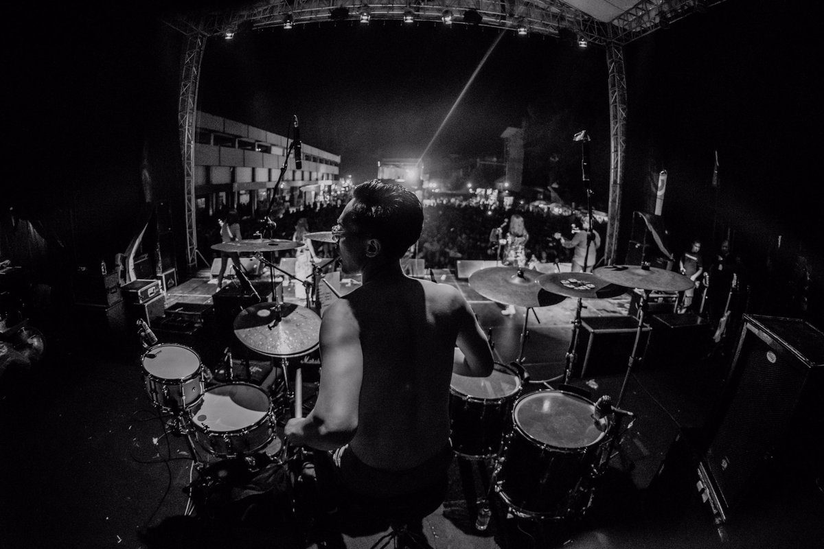 Darlin’ Records (@darlinrecords) on Twitter photo Happy birthday to one of Indonesia’s best drummers and producers <a href="/msteffiano/">Marco Steffiano</a> of <a href="/barasuara/">BARASUARA</a> ! 🥁
Shout your birthday wishes for him!
📸 <a href="/davianakbar/">davian akbar</a> Happy birthday to one of Indonesia’s best drummers and producers <a href="/msteffiano/">Marco Steffiano</a> of <a href="/barasuara/">BARASUARA</a> ! 🥁
Shout your birthday wishes for him!
📸 <a href="/davianakbar/">davian akbar</a>