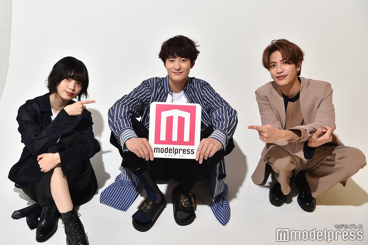 modelpress's tweet photo. 【このツイートをRT✨】

岡田将生さん・志尊淳さん・平手友梨奈さん直筆サイン入りクリアファイルを1名様へプレゼント🎁😍

〆切：9/30 正午

@jun_shison0305  @sankakumadoeiga

応募フォームはモデルプレスアプリ限定公開👀🎵

DLしてね👇
https://t.co/ToLI27JPxH https://t.co/vqU3NL8WBX