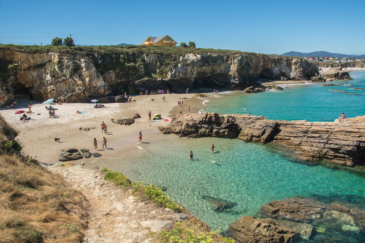a_marinalucense's tweet photo. Una ruta costera 🌊 desde #Ribadeo hasta #OVicedo, nos deja estampas 📷 como estas...
👉 Y tú? Qué playa no te puedes perder cuando nos visitas❓
📷  Playa das Illas
📷  Playa de Lóngara
📷  Playa de San Cibrao
#vuelveaencontrarelnorte #slowlife #turismoslow https://t.co/D15SYvWjks