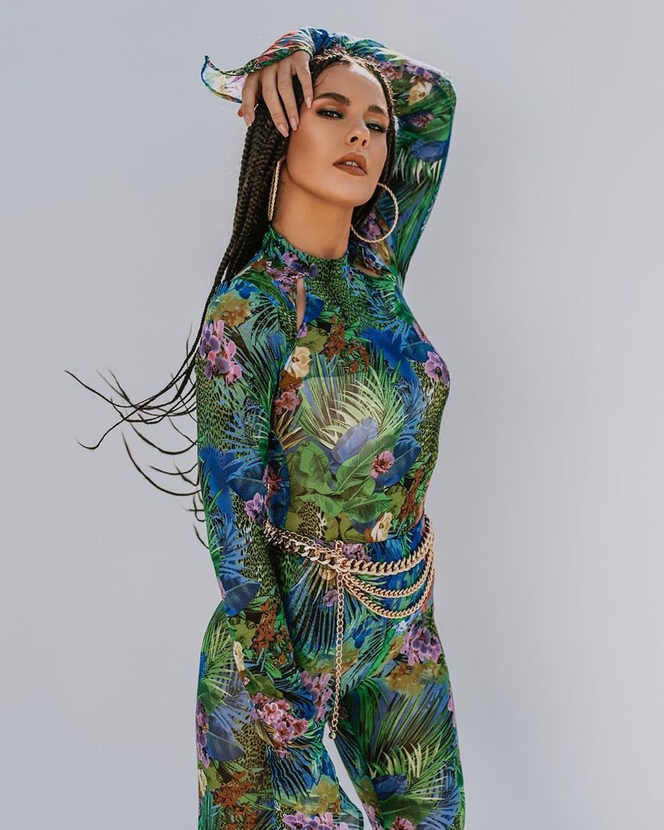 BalkanikaMTV's tweet photo. YOANA ๐
#yoana #bulgarianmusic #balkanikamusic #balkanmusic #thebalkans #balkans #balkanikamtv #balkanikamusictelevison https://t.co/f4fJpxmLrd