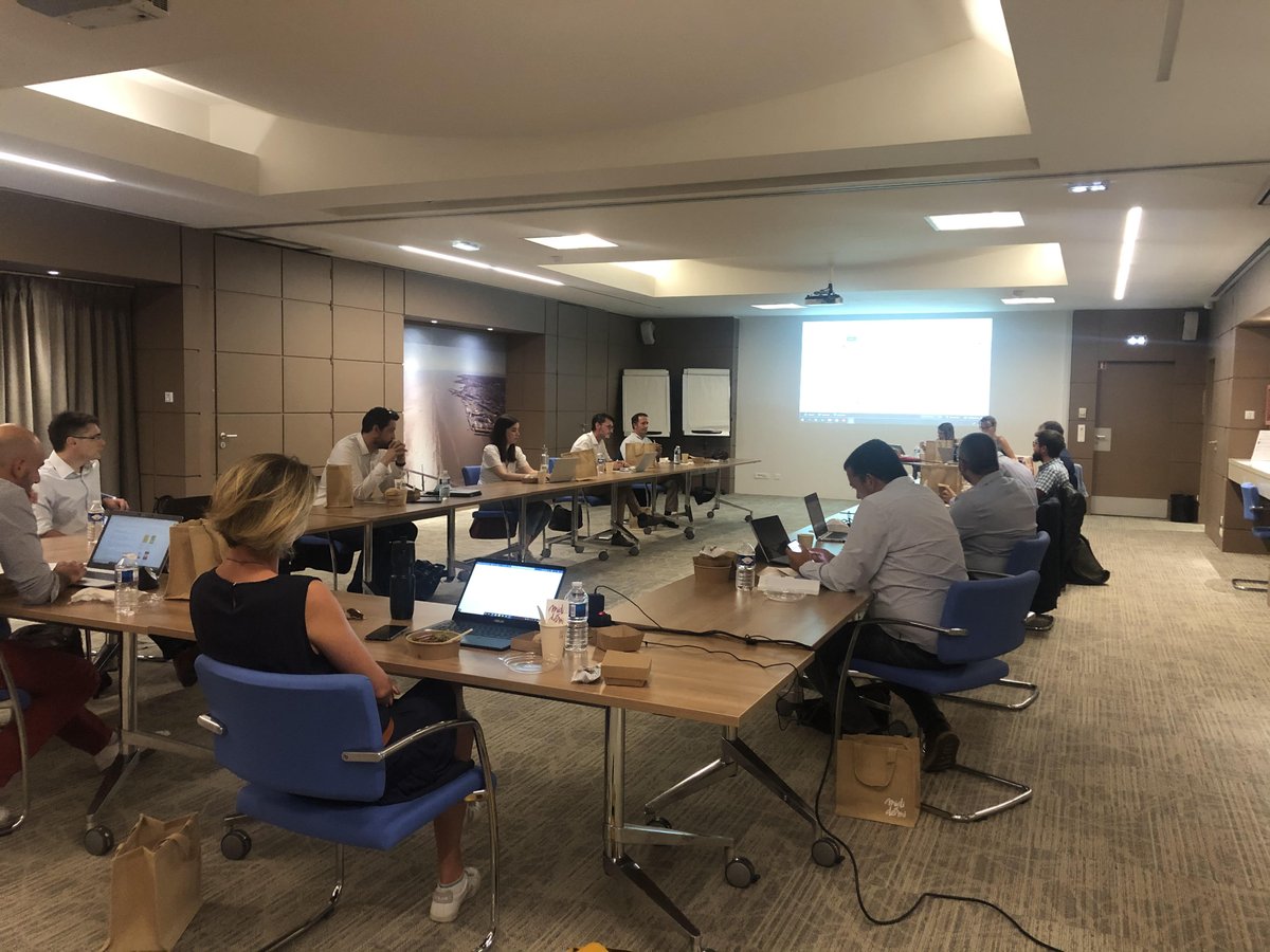 adn_booster's tweet photo. #ADNinnovation Aujourd'hui partenaires, start-ups du booster et adhérents @adnouest se retrouvaient pour échanger autour de l'innovation au sens large ! Au programme : brainstorming pour aider au développement de l'#innovation au sein du #réseau @adnouest https://t.co/hOA49ChWzU