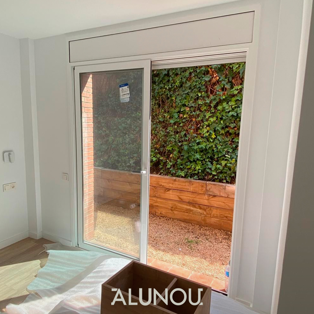 Alunou_es's tweet photo. 🛠 Cambio de #ventanas de #aluminio con RPT y #CristalGuardianSun en Sant Cugat del Vallés, con el que se conseguirá mayor reducción del consumo de calefacción y aire acondicionado 👏🏼
#Alunou #Puertas #PVC #Barcelona #FabricaciónPropia #GuardianSun #AluminioRPT https://t.co/RpQdGyuI6G