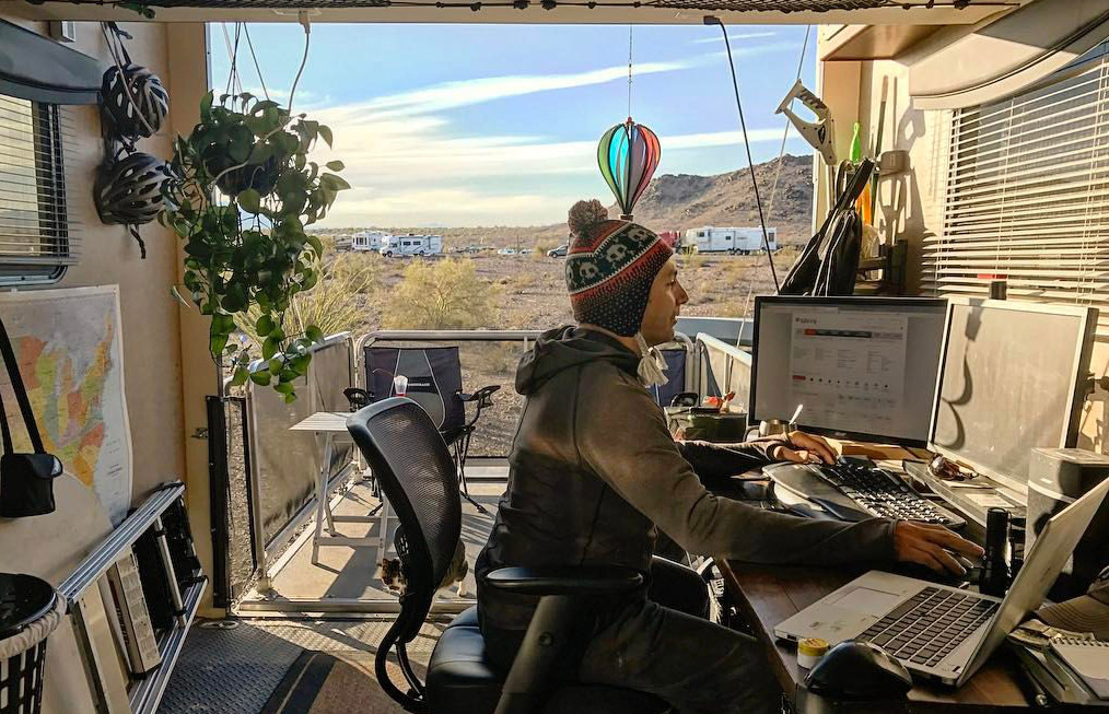 Anyone experiment with working from your RV during COVID? Tempted to do it long term?
#workontheroad #travel #onlinebiz