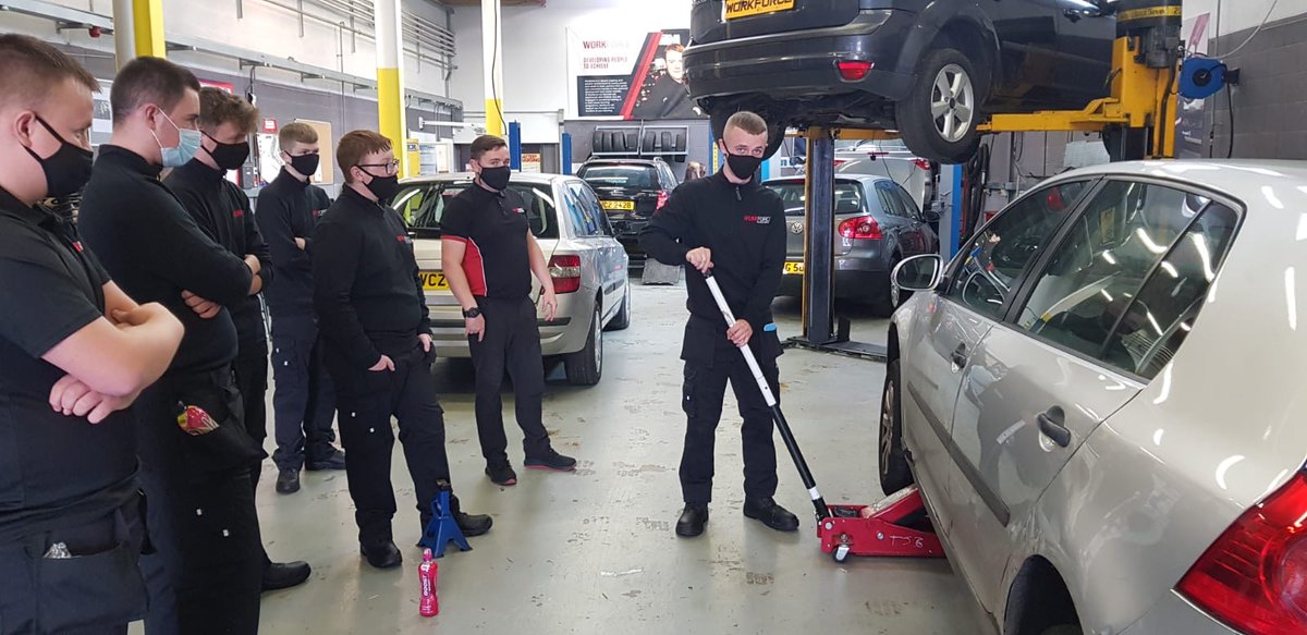 Workforceonline's tweet photo. Non stop at Workforce with our new first year students busy in their vocational areas &amp; essential skills classes! 

The new students are making a very positive start to life at Workforce &amp; are making a great impression on their tutors! 

These new students #madetherightchoice https://t.co/DXz1QT9uXu