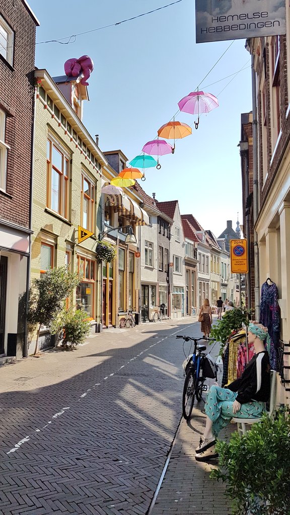 nachholland's tweet photo. Angekommen #inDeventer - erster Eindruck 🤩 #dasandereholland #visithanzesteden https://t.co/pHlkKf4xGj