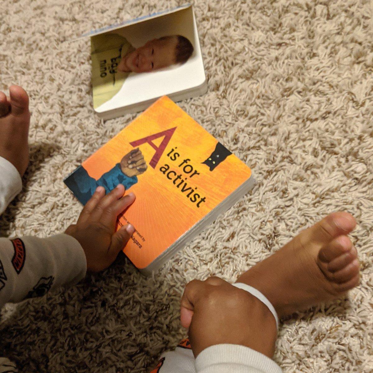 AkishaSarfo's tweet photo. Last night's reading pleasure... #futureactivist #proverbs226 https://t.co/ZmWyfOqNoJ