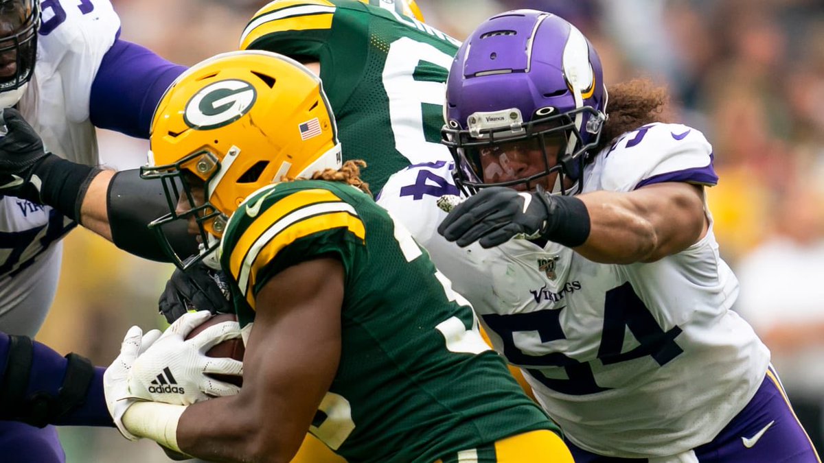 GmlRain's tweet photo. Eric Kendricks on his week 1 DPOTW award. “You know I felt real comfortable out there. I am naturally a strafe player. I feel this years game really plays to my strengths. I just read my keys and flow to the ball. Unlike some of you sloppy MLBs out there. I’m looking at you Happy https://t.co/p6morBdiur