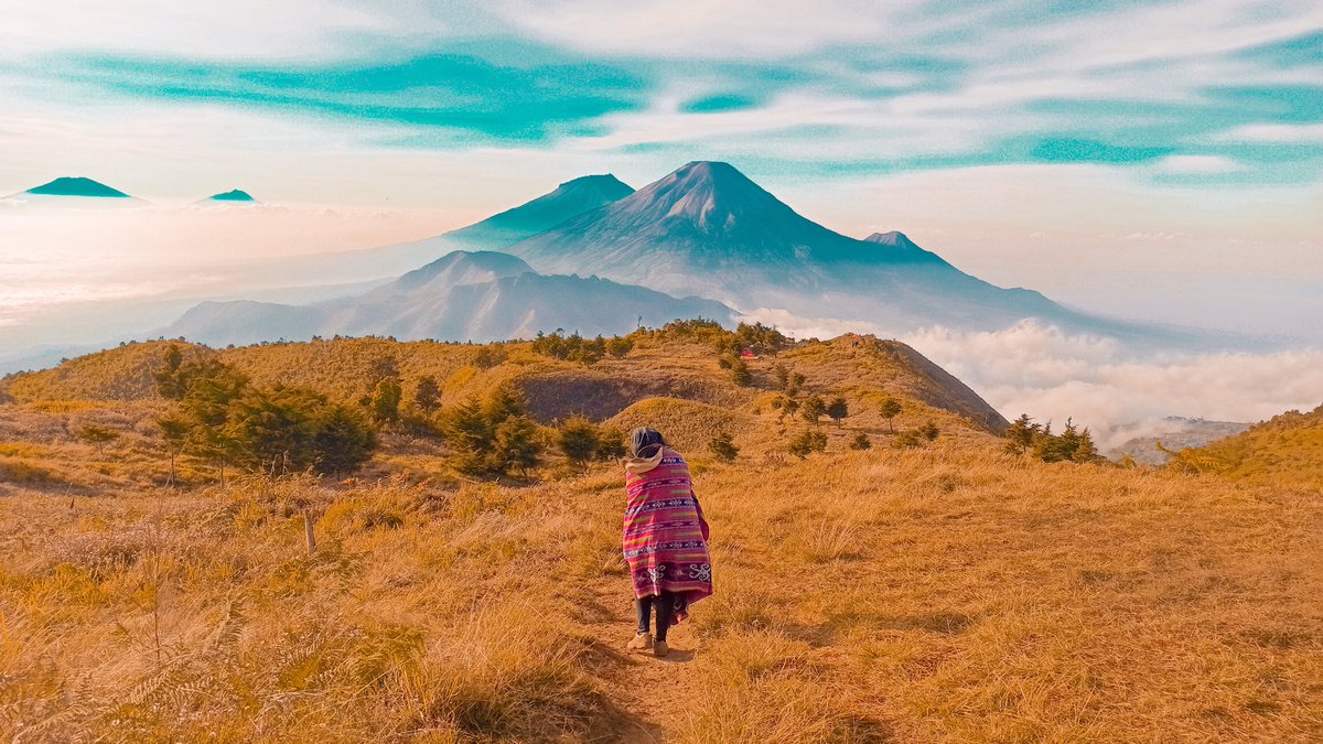 santikard's tweet photo. Tunduk saat menanjak, Tegak saat menurun ✨
#mtprau #pendakipemula https://t.co/x46bIXdVFO