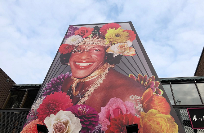 CivicRoleArts's tweet photo. Londoners! Have you seen the fantastic installation outside @youngvictheatre?! 😍

'The Unforgotten' commemorates 3 unsung trailblazers of the Black community: #MarySeacole, #MarshaPJohnson &amp; #UlricCross. Part of the #yv50 programme.

https://t.co/3o9GO3HLCP https://t.co/IB5s8FUVQD