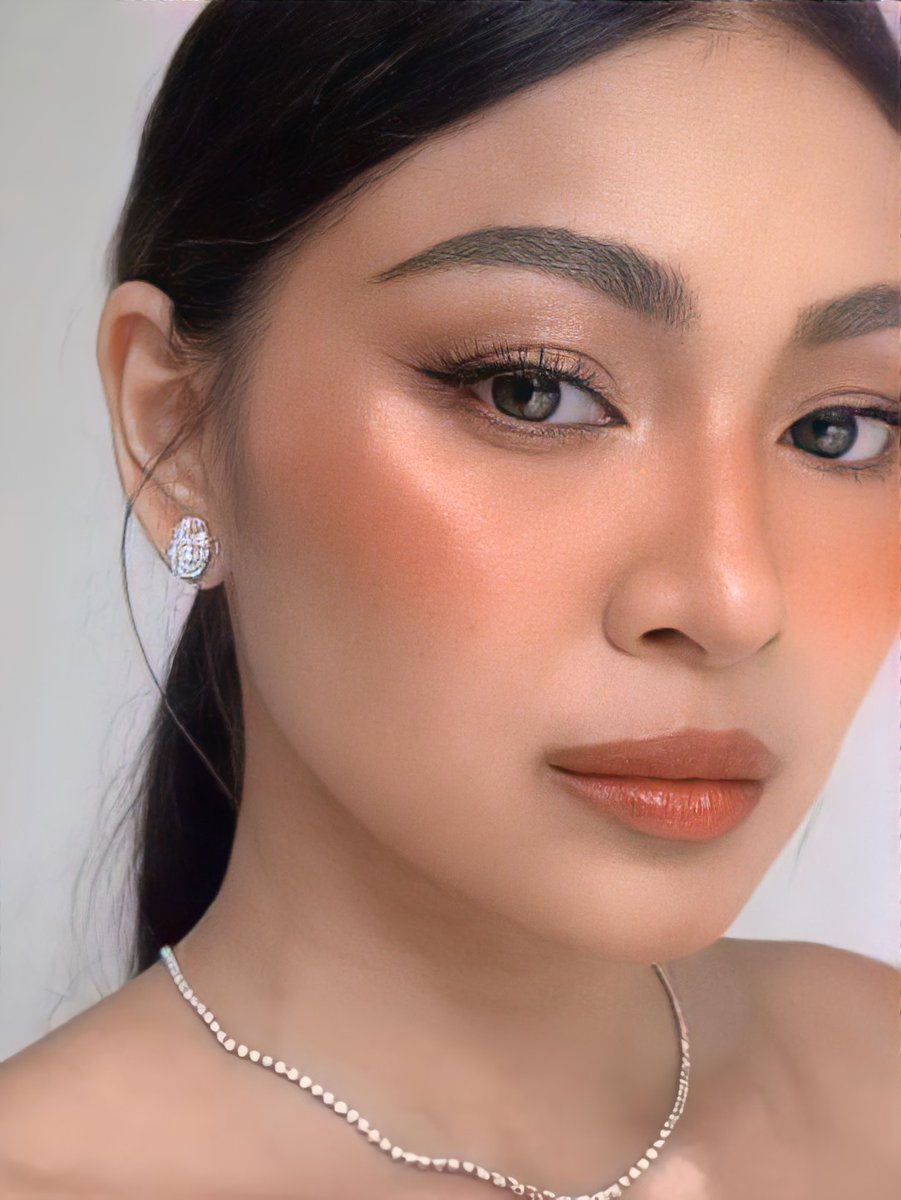 maknaestro's tweet photo. NADINE LUSTRE'S VISUAL IS NO JOKE https://t.co/WuDAxONOyv
