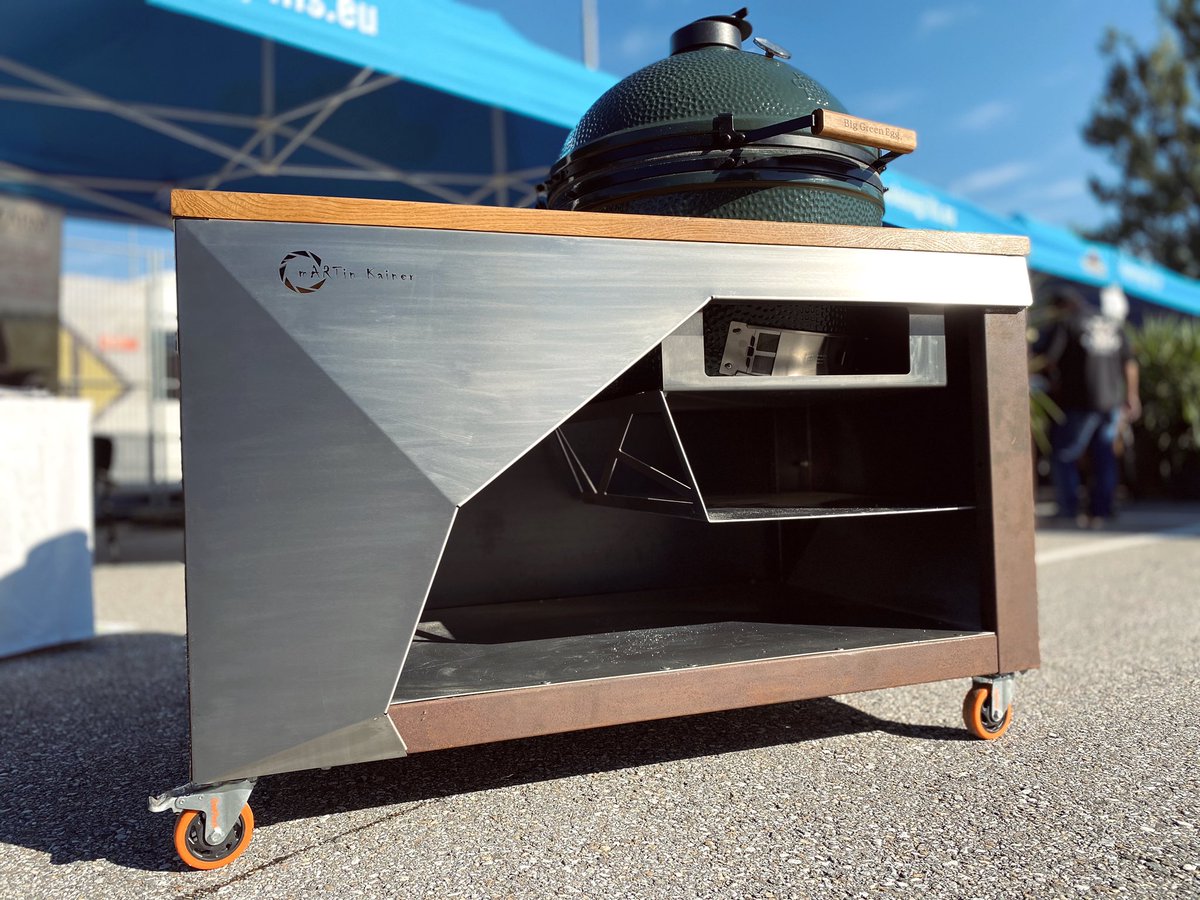 KainerMartin's tweet photo. #martinkainer #designgrill #martinkainerdesigngrill #bbq #barbecue #grill #bge #bgenation #bgeteamgreen #bgexl #biggreenegg #table #biggreeneggxl #biggreenegglife #biggreeneggnation #biggreenegghead #biggreeneggtable #biggreeneggitalia #biggreeneggde #feuerschale #tirol #ziller https://t.co/m1r0fuV88q