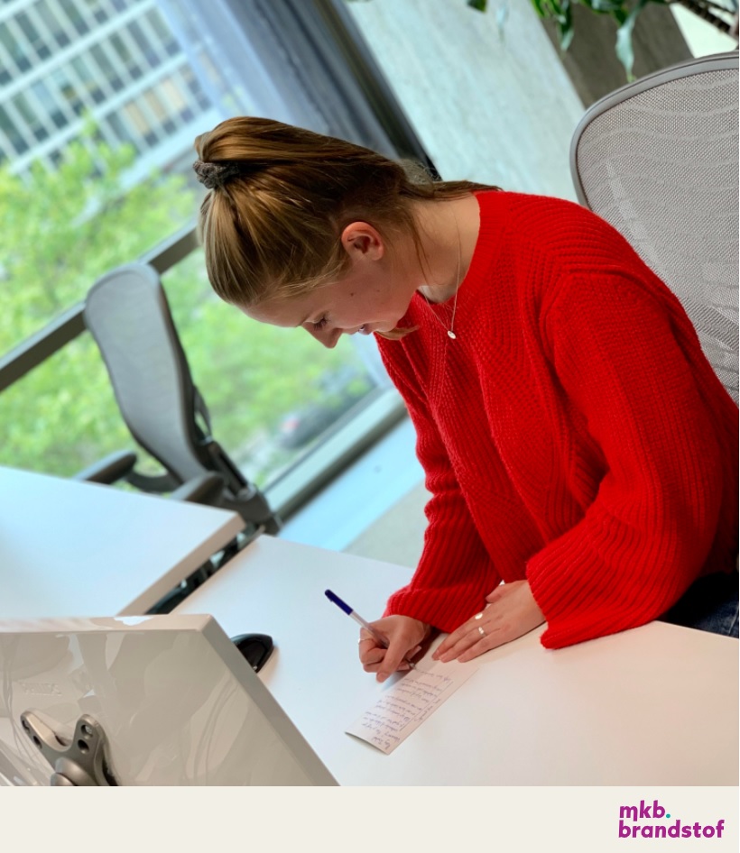 We vinden het leuk om je zo nu en dan een kaartje te sturen als je ons hebt gesproken. Gewoon, omdat het kan! Onze klantenservice staat elke werkdag voor je klaar om al je vragen te beantwoorden☎️ We zorgen voor een oplossing op maat, geen standaardantwoord (blegh). We bellen🤙