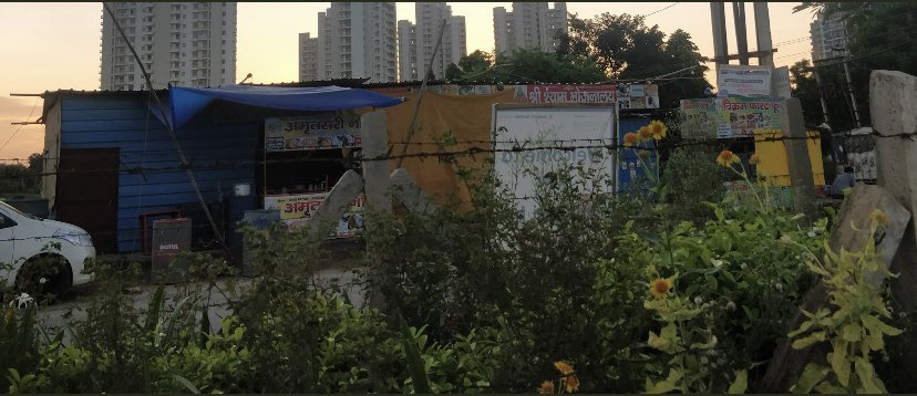 Swarnkar_abhi's tweet photo. @DEEPAKKAHUJA @OfficialGMDA @kMakrandIAS @HspcbS @CPCB_OFFICIAL @cmohry @mlkhattar @DC_Gurugram @MunCorpGurugram @SPJRAWTAMLA @gurgaonpolice Please get the illegal encroachment removed asap before it becomes permanent menace, there r around 4-5 illegal dhabas at the entry road and new dhabas are mushrooming on daily basis, Please take immediate action https://t.co/bfg3DbA8Q1