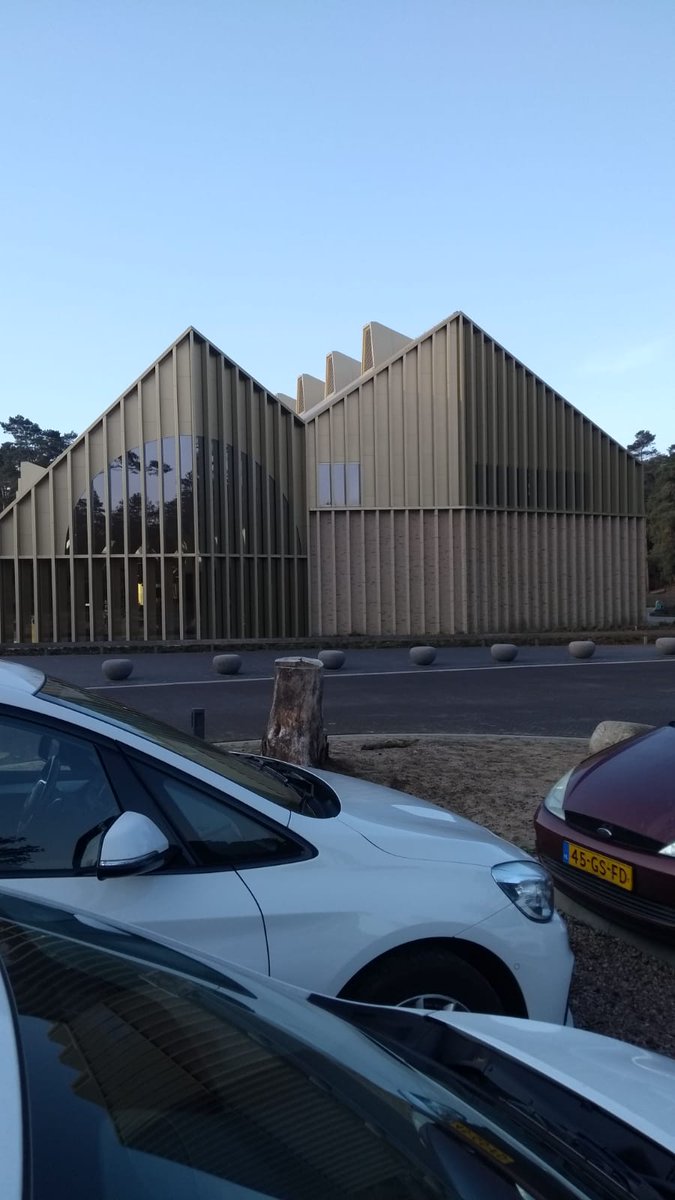 Houtatelier Régine tweet media