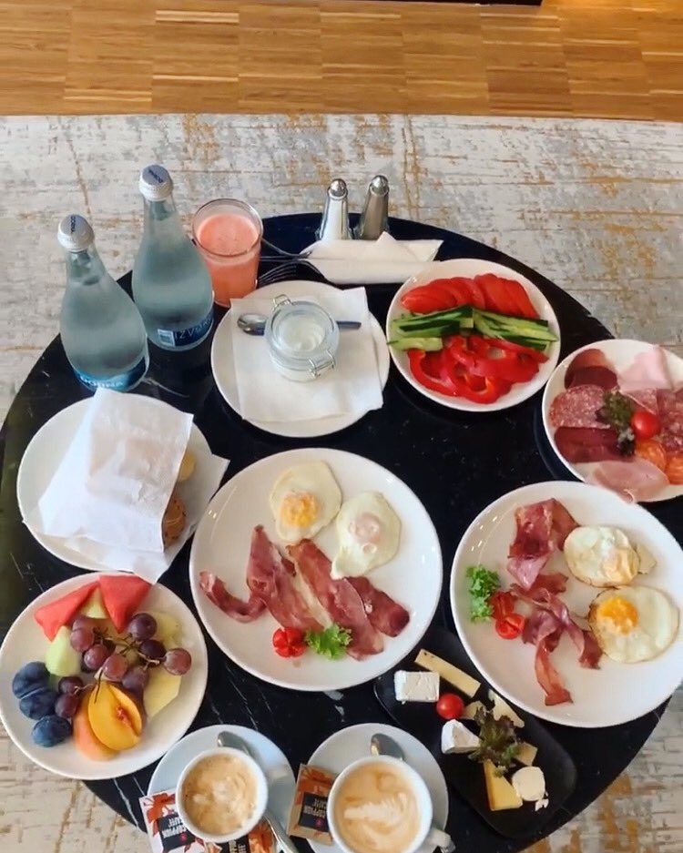 AnaysChros's tweet photo. This is what my breakfast looks like, what does yours look like?💋
•
•
•
@LiveJasmin @JasminDotCom #GoodMorning #morningbreakfast #healtybreakfast #morningcoffee #coffelover #coffetime #freeday #relax #Tuesday #tuesdayvibes #tuesdaybreakfast #tuesdayrelax https://t.co/KASXaeOLmy
