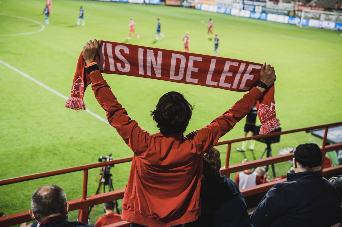 kvkofficieel's tweet photo. Dit was een thuiswedstrijd!β₯οΈποΈ
π΄βͺ #KVKREM #COYR https://t.co/HxL9PmfuGc