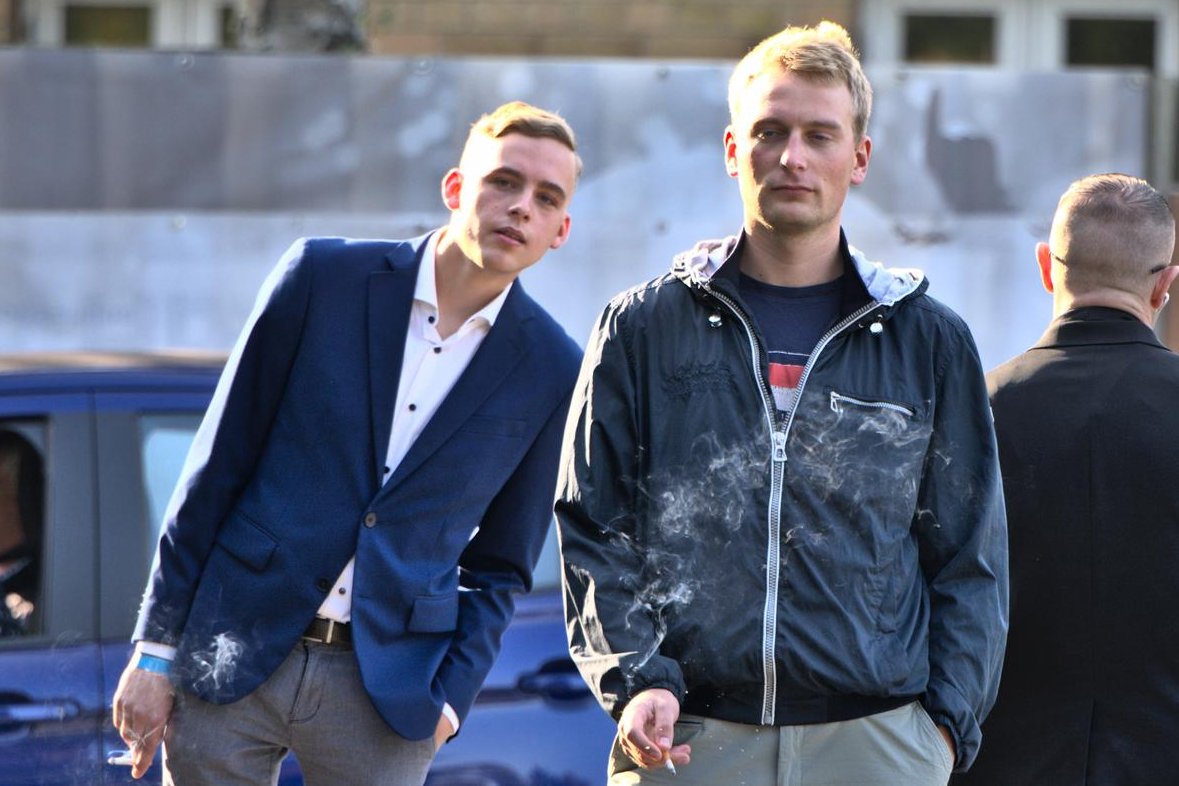 recherchenorth's tweet photo. Am vergangenen Wochenende fand in #Braunschweig auf einem Landesparteitag die Neuwahl des Vorstands der AfD Niedesachsen statt. Als neuer Vorsitzender wurde Jens Kestner gewählt, welcher dem Flügel nahe steht.

[#noafd, #nonazis, #bs1209]

Bilderstrecke: https://t.co/35KfuriOsn https://t.co/JbRF4aFwdR