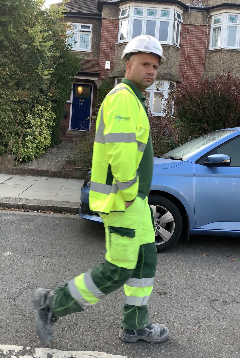 FetishIdentity's tweet photo. Want this gear. https://t.co/w8IvJcBZPD