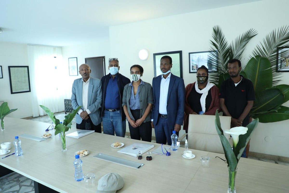 FoundationMeles's tweet photo. የመለስ ዜናዊ ፋውንዴሽን ከኢትዮጵያ ብስክሌት ፌዴሬሽን ጋር “ቱር መለስ” በተሰኘ የብስክሌት ውድድር ላይ በጋራ መሥራት የሚያስችል የመግባቢያ ስምምነት ጳጉሜ 5 ቀን 2012 ዓ.ም ተፈራርሟል፡፡ https://t.co/UO4o4Ciw31
