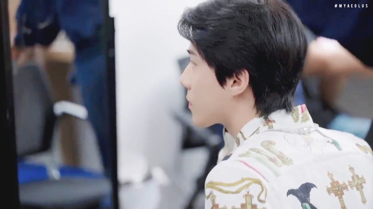 HyunLightFirst's tweet photo. Stars’ god. https://t.co/tLy1op2H3L
