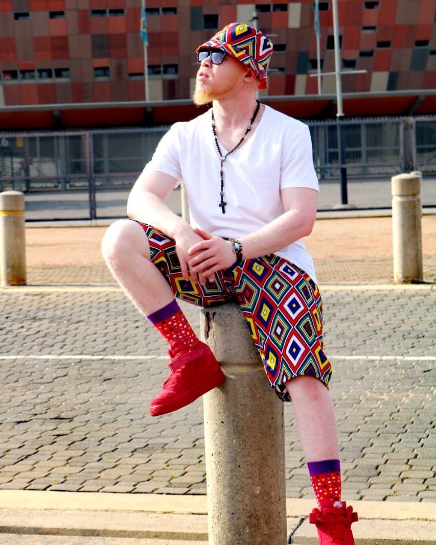 TheRecipeMedia's tweet photo. Meet Hip hop artist &amp; music executive producer, Auth3ntiC, born and bred in Mamelodi and is currently based in Johannesburg 

Hip hop has never been about following the rules, and his music translates that. 

Like this post and follow him @Auth3ntiC_SA https://t.co/FMu3lZxj5P