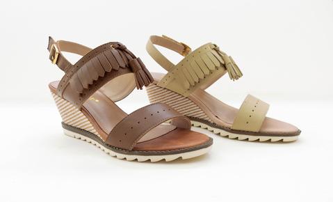 samstarshoe's tweet photo. Get 40% off our Summer Sale Collection at https://t.co/wAmYSfUEWp. #Ladies #OnSale #Shoes #Leather #Sandals #Deals https://t.co/rx4EonIL4Q