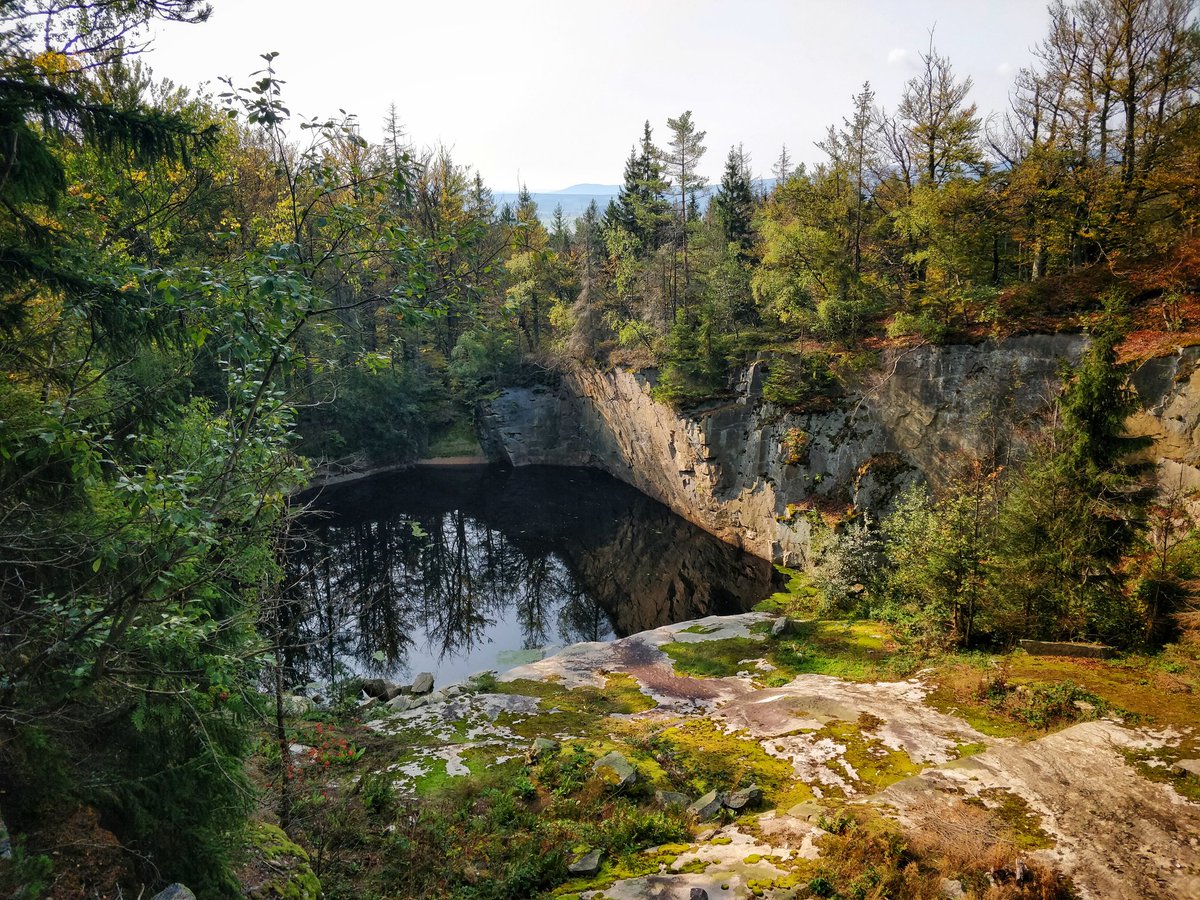 AmeliaBarberPhD's tweet image. 4 years in Germany and I'm still discovering new areas. Last weekend it was the Fichtel Mountains with @mgblango, @Funbiosis2017, and co. #notscience