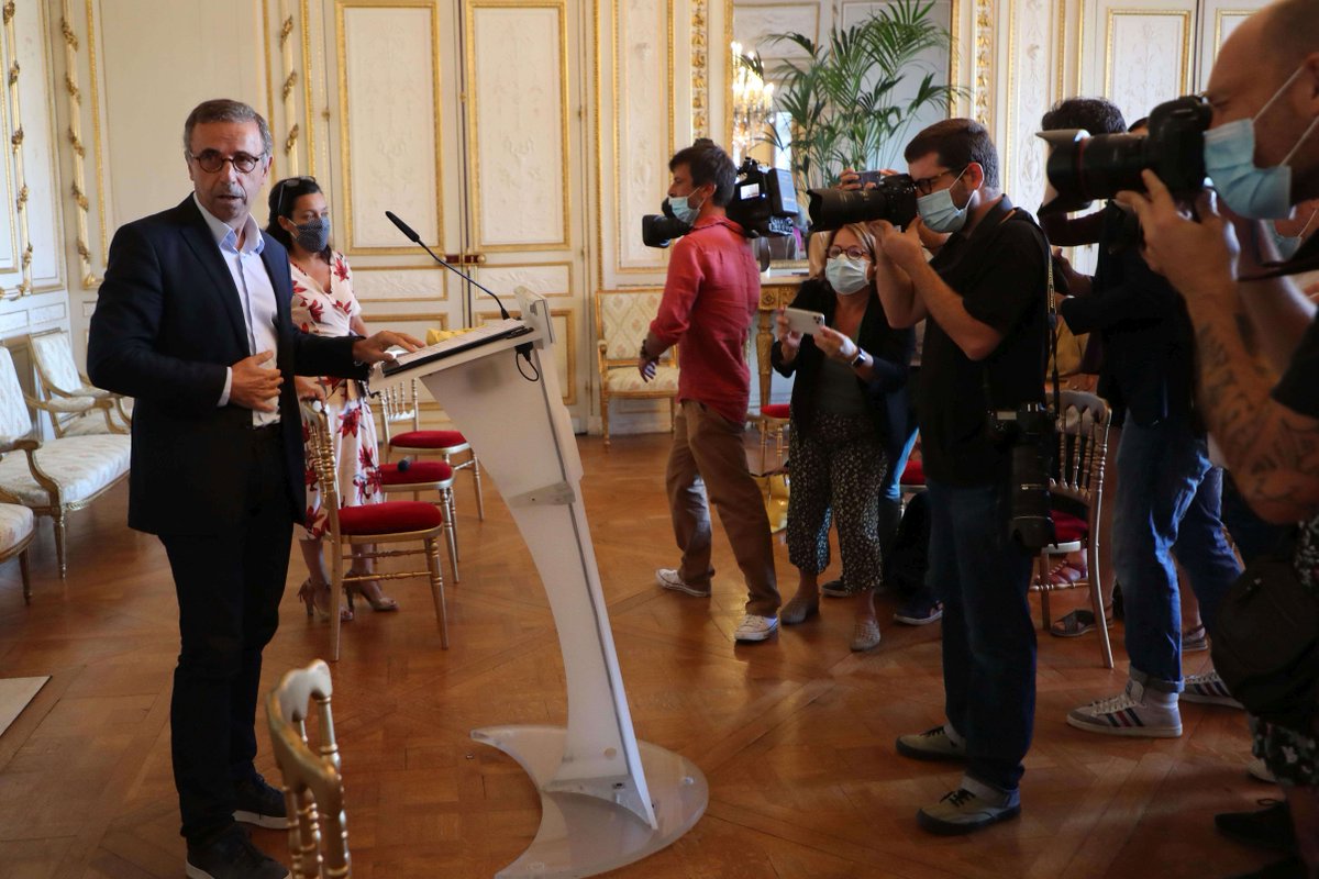 SO_Bordeaux's tweet image. Affaire du sapin de Noël à Bordeaux : pour Pierre Hurmic, « ce buzz ne modifiera pas mes choix »
sudouest.fr/2020/09/15/aff…