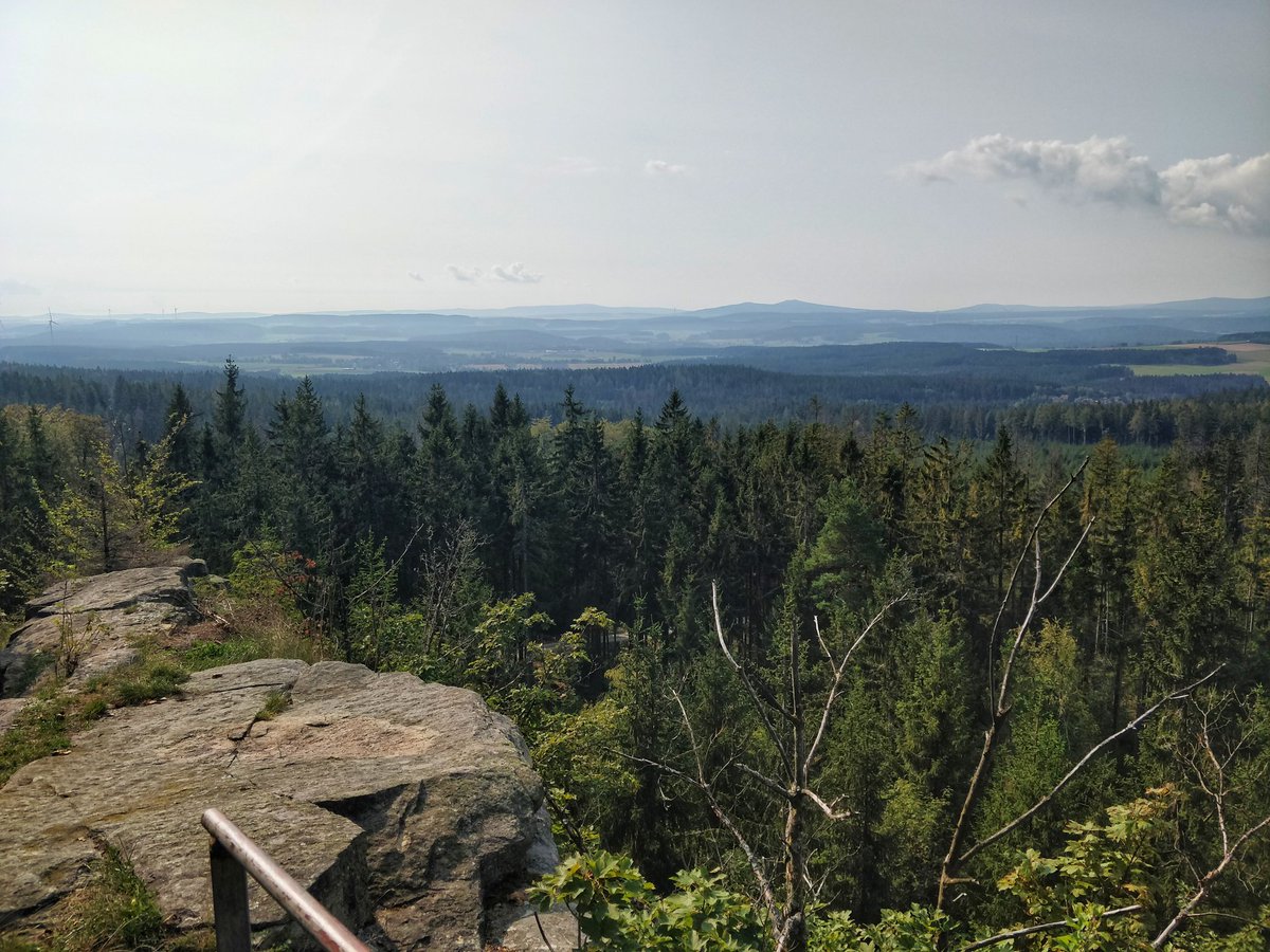 AmeliaBarberPhD's tweet image. 4 years in Germany and I'm still discovering new areas. Last weekend it was the Fichtel Mountains with @mgblango, @Funbiosis2017, and co. #notscience