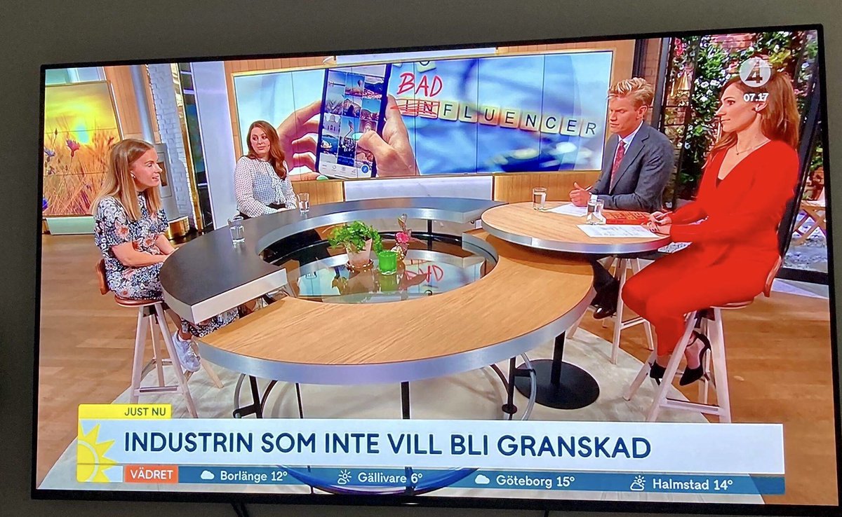 BreakitJulia's tweet photo. REKLAM. Nyhetsmorgon var kul! 📺 Nu säljer vi böcker! 📚 #badfluence (släpps imorrn) @yasaltaira https://t.co/JSzafMRFwE
