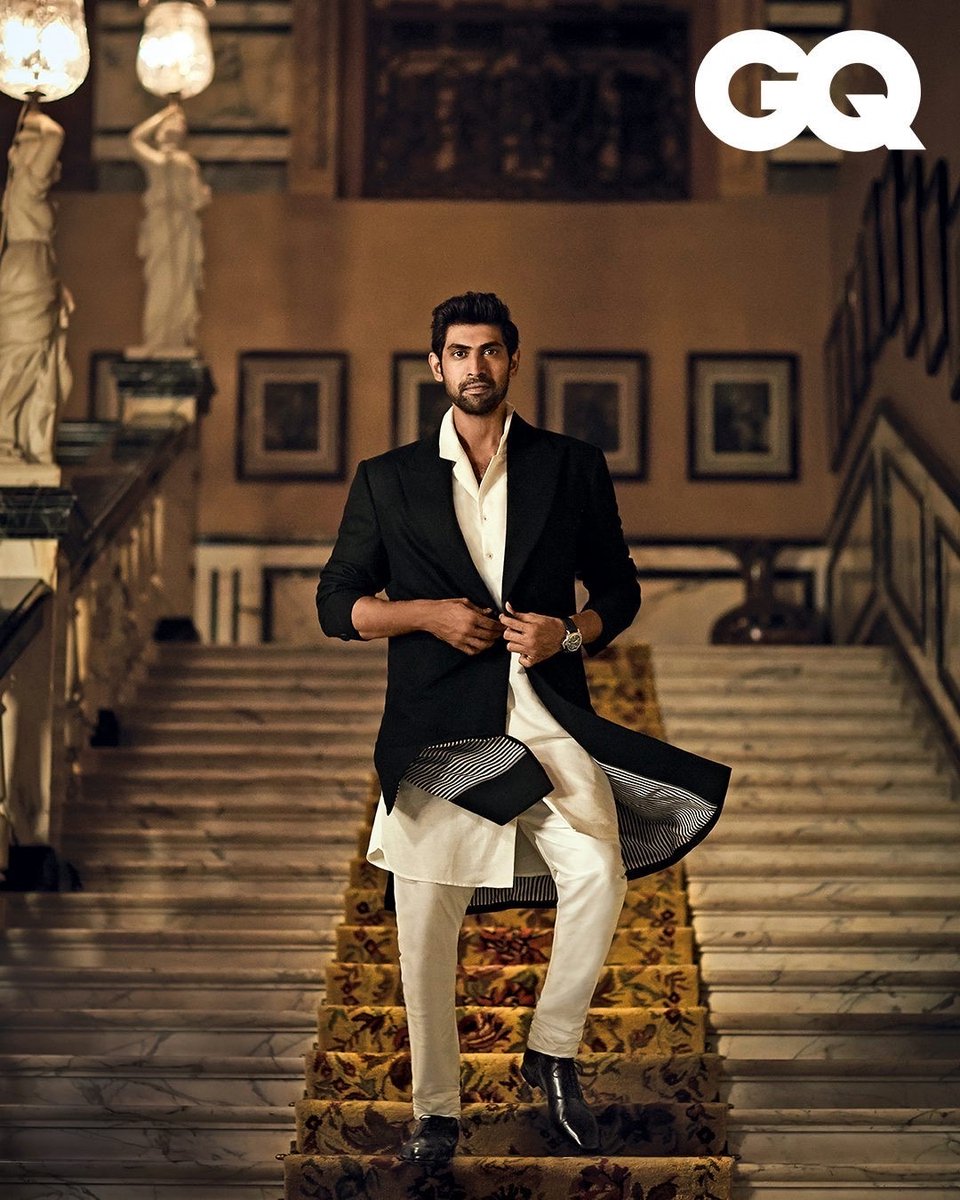 hlp_gallerria's tweet photo. #BigFitOfTheDay: @ranadaggubati in a top coat over a kurta shirt
__________________________________________
#ranadaggubati #indianwear #menswear #kurta #style #throwback #GQShoot #whattowear @gqindia https://t.co/36lrgk7946