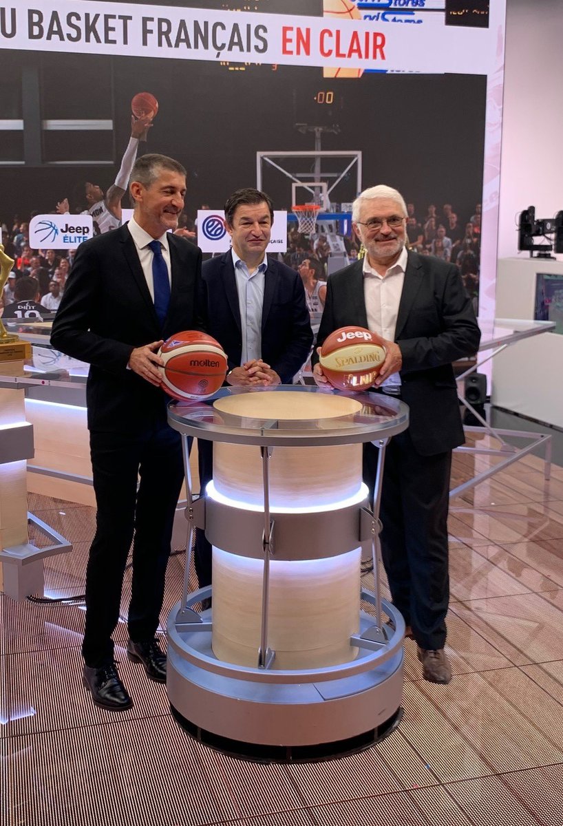 #TV Le basket français fait son retour en clair sur la <a href="/lachainelequipe/">la chaine L'Équipe</a> 

🏆 JeepElite <a href="/LNBofficiel/">Ligue Nationale de Basket</a>
🏆 Ligue Féminine de Basket <a href="/basketlfb/">LFB</a>
🏆 Les finales de Coupe de France masculine et féminine 
<a href="/ffbasketball/">Fédération Française de BasketBall</a>
 
Toutes les infos 👉 bit.ly/3bXwRAh