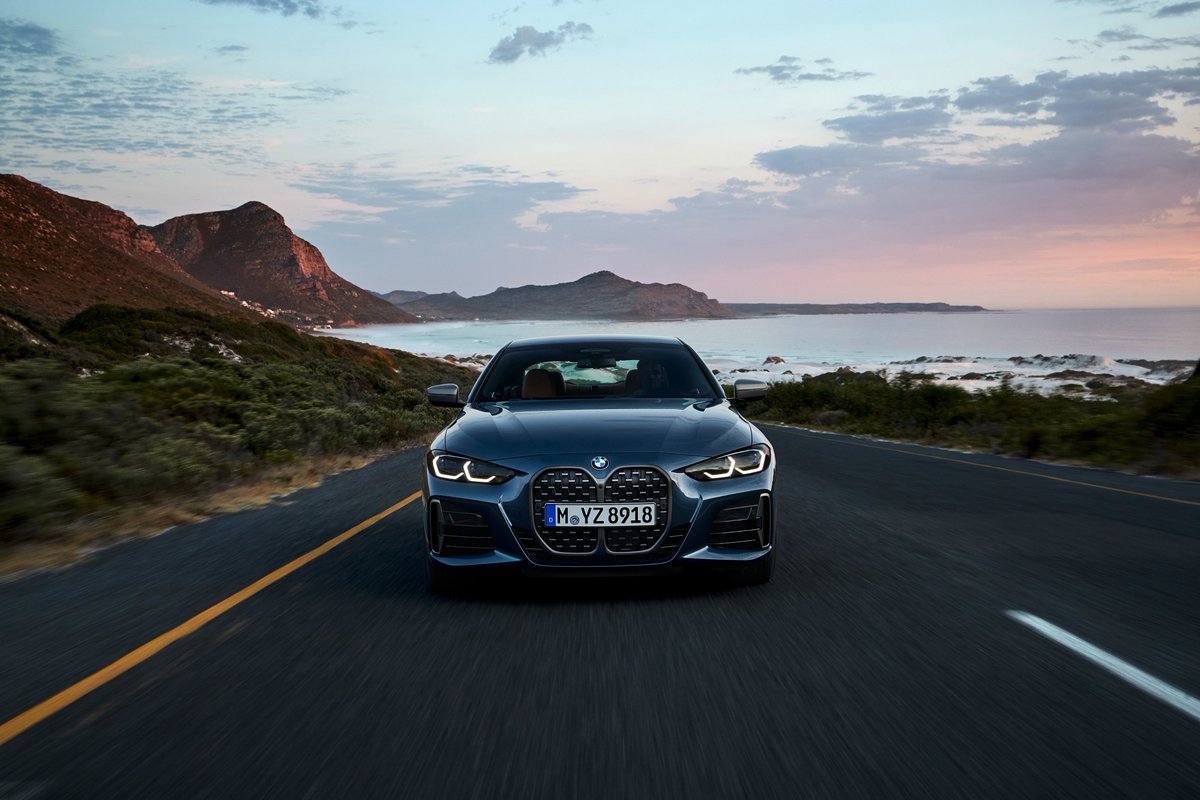BMWGroupFrance's tweet photo. Vous êtes 70% à interagir par la voix avec votre BMW. Vitre qui s'abaisse à l'entrée d'un parking, sélection d'un mode de conduite spécifique, automatisation de certaines actions... Et vous, que demandez-vous à votre assistant personnel BMW ? #VirtualAssistant #IA #ShiftInMotion https://t.co/V7XaYBCCte