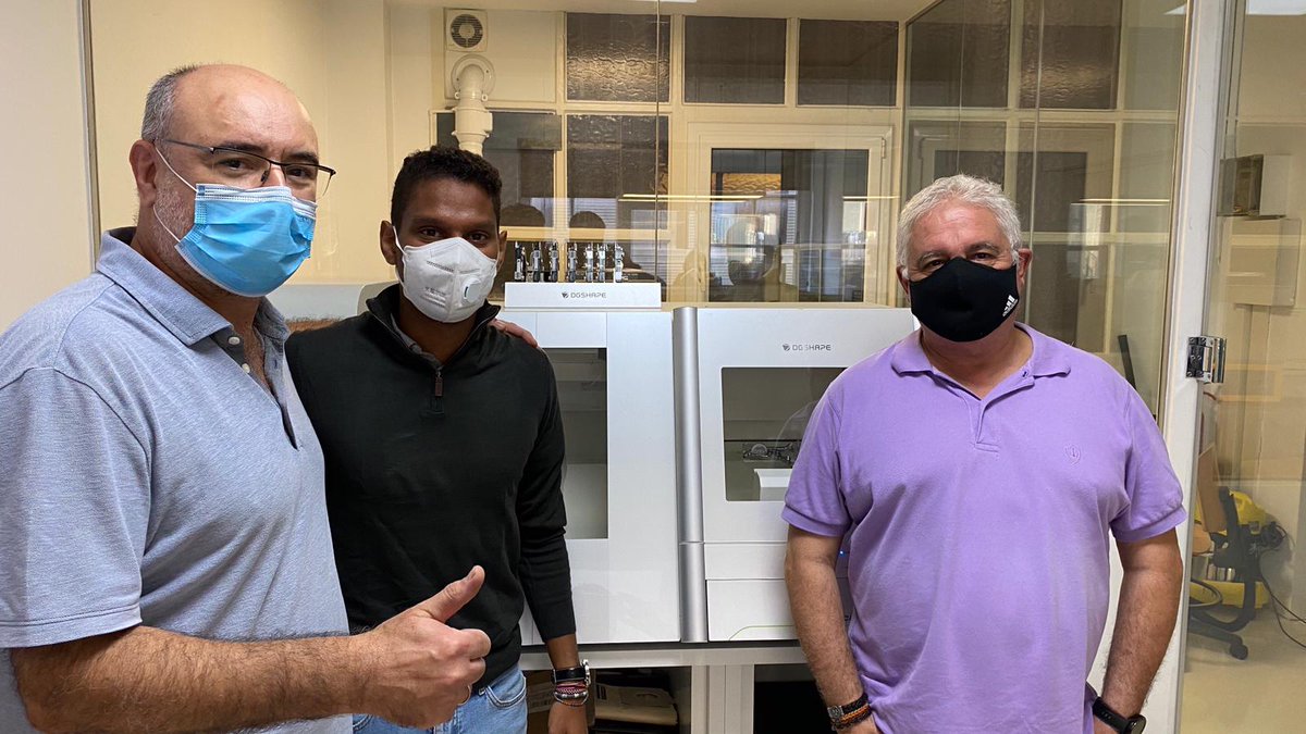 dencadigi's tweet photo. En #dencadigi seguimos trabajando.
Hemos instalado una Roland DWX52DCi junto con Millbox @cimsystemdental  de la mano de @Schmidt_SDS en el #LaboratorioJamboree
@DGSHAPEIberia 
#dentalcam #CadCam #dentallaboratorie #dencadigi https://t.co/l3WFQVGPun