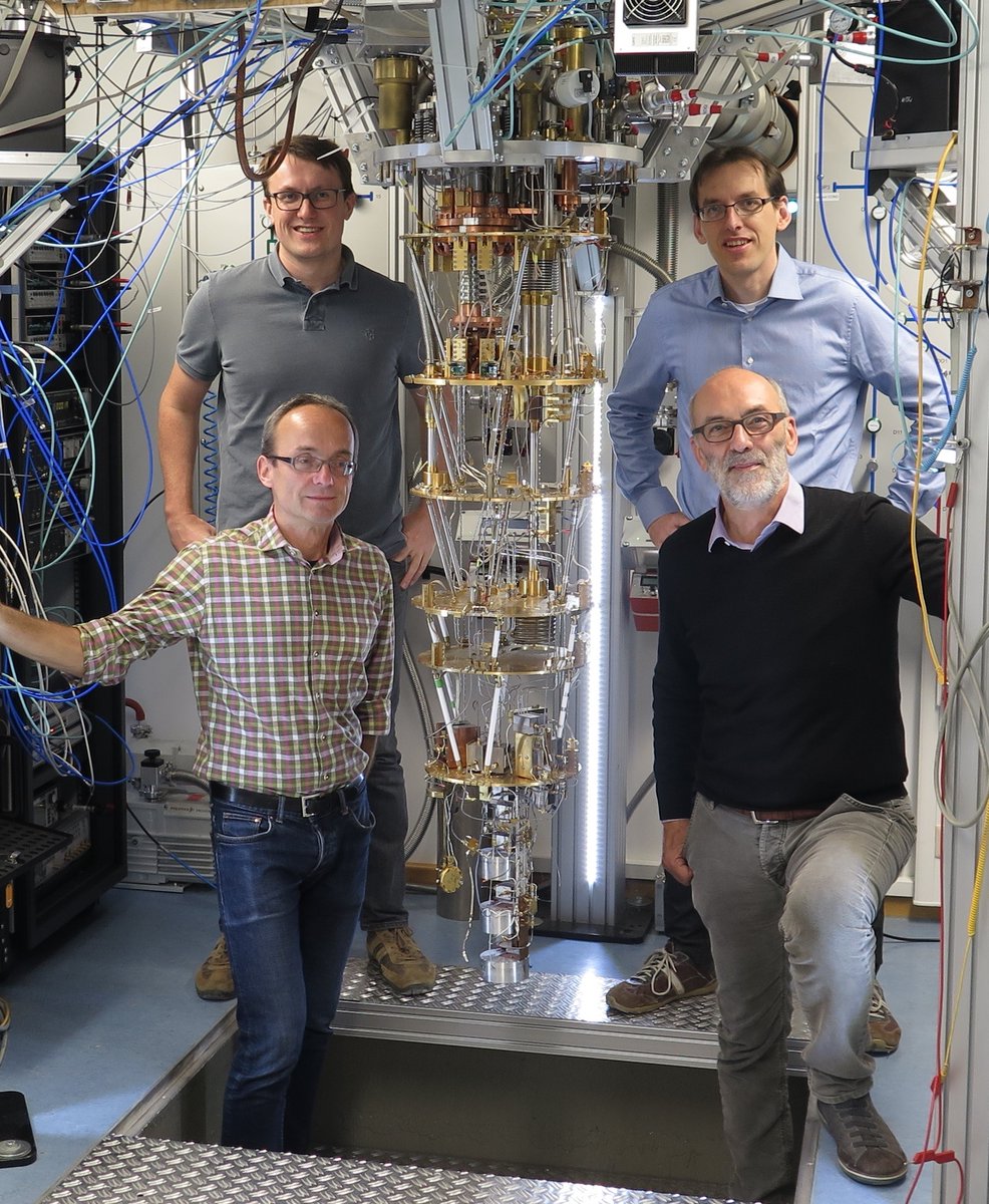 QuantumFlagship's tweet photo. The #QMiCS project aims to set up a quantum microwave local area network cable over a distance of several metes to implement quantum communication protocols such as teleportation between two superconducting quantum nodes. #QuantumProjects
โ๏ธ https://t.co/AT0SJ15e6R https://t.co/6lYAXj1Rib