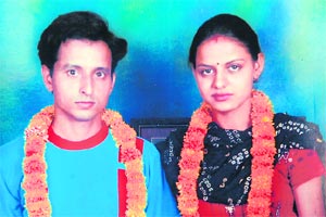 12. 2007 a Khap Panchayat in Haryana ordered the murder of Manoj and Babli for marrying the same gotra.