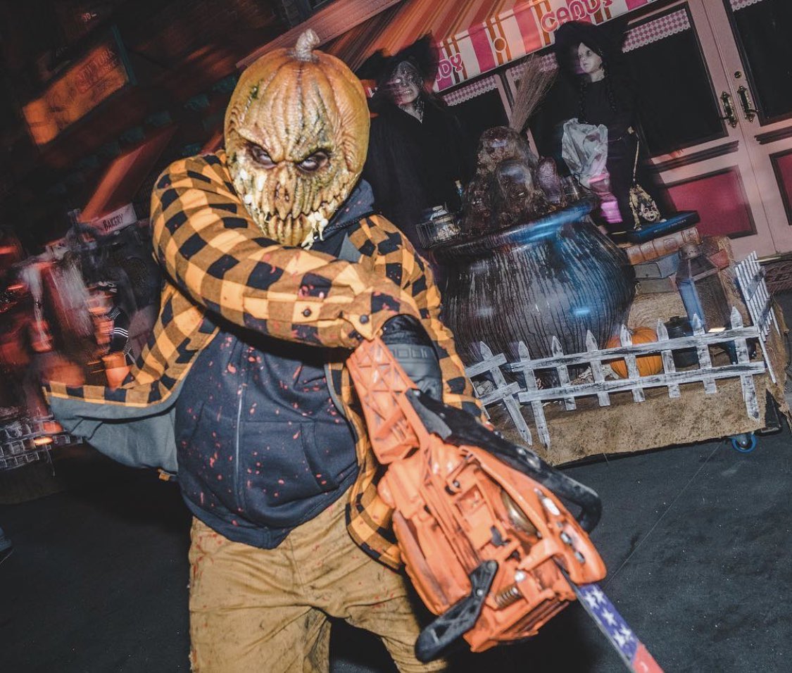 TheEsmoo_Juice's tweet image. mentally i am here