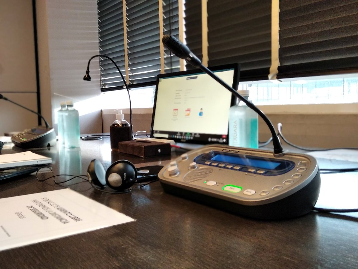 astisl's tweet photo. Esta mañana asistimos una #interpretaciónremota en la sede de una multinacional española en #zoom.
Un servicio profesional de calidad gracias al sistema #integrus de Bosch Security and Safety Systems y la experiencia de ASTI.
#MICE #Eventos #RSI #R1nt #astisl #astiway https://t.co/3OQjsAgCVG