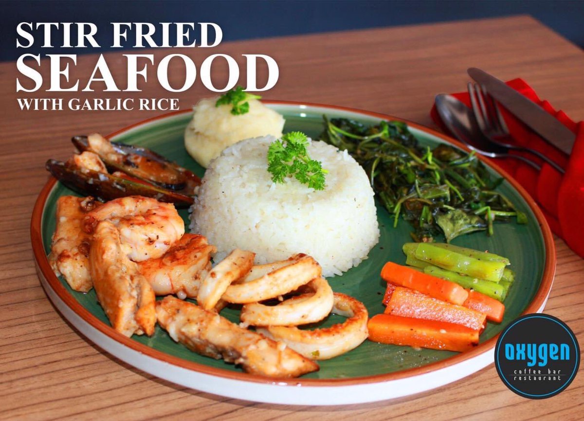 OxygenCafe's tweet photo. Who’s on a seafood diet ? Try Our StirFried SeaFood &amp; Garlic Rice ♥️

#SeafoodDish #SeaFoodLovers #seafoodrestaurant #OxygenCafe #AwesomeFoods #FoodPorn 
#HomeDelivery #restaurant #Cafe #foodie https://t.co/FbKYPt4fHl