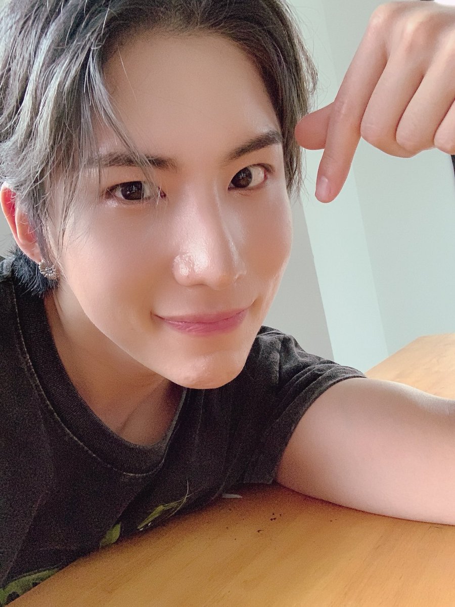 official_ACE7's tweet photo. [#에이스_와우]🤖

Yo!! 나는 브이앱!!!

#에이스 #ACE #초🌼ㅣ스 #CH🌼ice https://t.co/aMrRvZt2pC