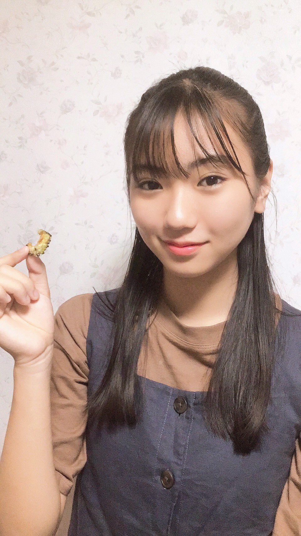 スターダスト沖縄営業所 オーディション開催中 8 31〆切 中西真優です 沖縄野菜代表のゴーヤー チップスにするとパリパリで美味しいよ 中西真優 スターダストプロモーション スタダ沖縄 T Co 62d8qzuvat Twitter