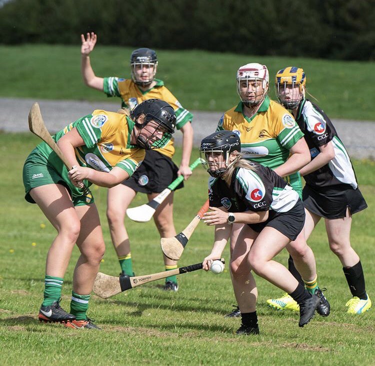 Our Senior Championship starts soon so if you’re interested in playing skilful and competitive camogie in London get in touch 🖤💚Training is moving to Mitcham on Wednesday evenings for our Senior Championship preparations💪🏻💪🏻 #CroydonAbú #irishinlondon