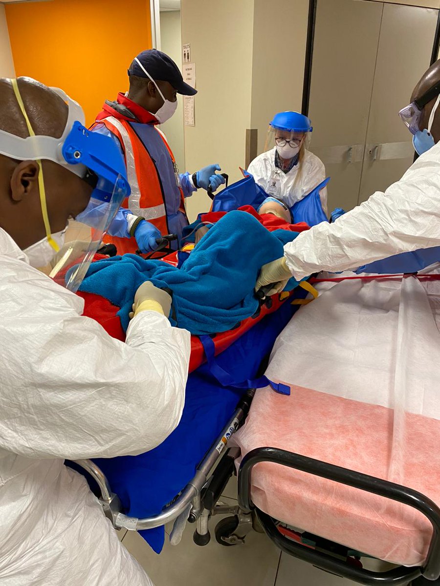 MediResponseMZ's tweet photo. As part of our commitment to service excellence and world class medical treatment, the Medi Response team embarks on regular “Real World” training scenarios, where our teams hone their skills, and are educated on the most up to date practices. #WhenYourLifeDependsOnIt https://t.co/VNCXqu1MGE