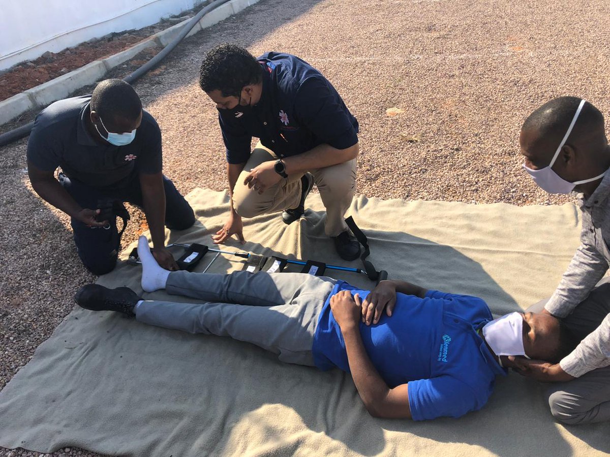 MediResponseMZ's tweet photo. As part of our commitment to service excellence and world class medical treatment, the Medi Response team embarks on regular “Real World” training scenarios, where our teams hone their skills, and are educated on the most up to date practices. #WhenYourLifeDependsOnIt https://t.co/VNCXqu1MGE