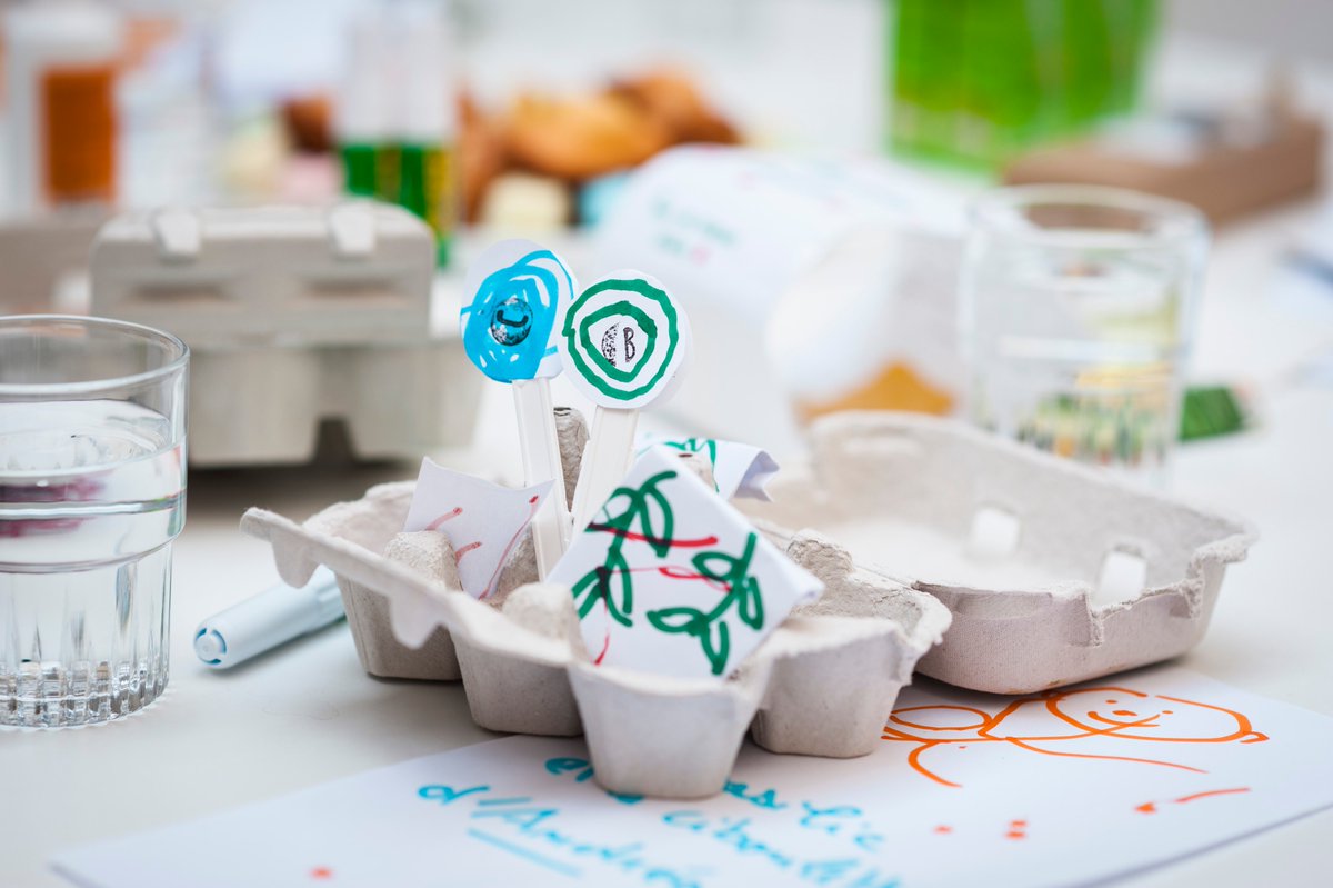 LeLabMobile's tweet photo. C'est la rentrée ! Et qui dit rentrée dit activités extra-scolaire ! Ça tombe bien on en a à vous proposer qui allient créativité, découverte et bricolage !  Ces activités pratiques sont l'occasion d'en découvrir plus sur la planète et la nature. Venez nous rejoindre😃 https://t.co/9wktHxa55D